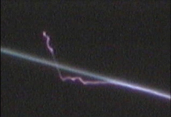 The controversial picture of possible megalightning striking <em>Columbia</em>